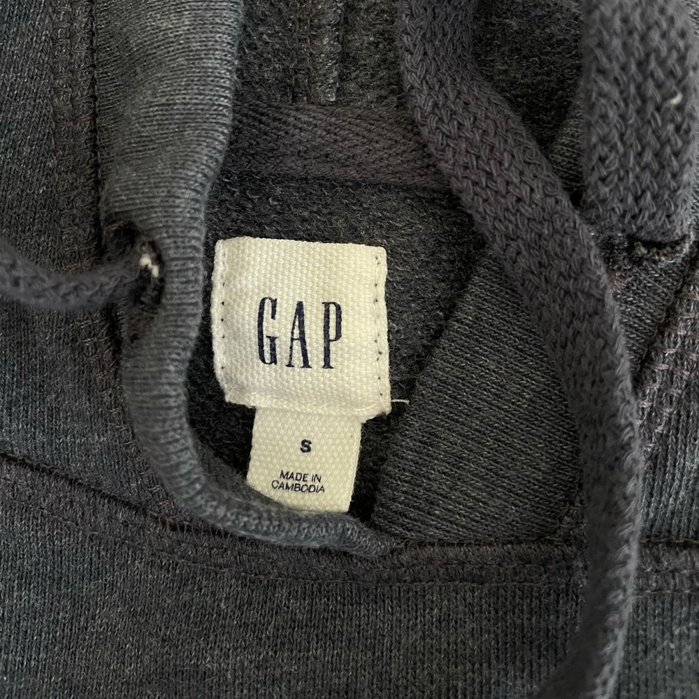 Women’s Cool-Gray Gap Hoodie - Picture 3 of 6